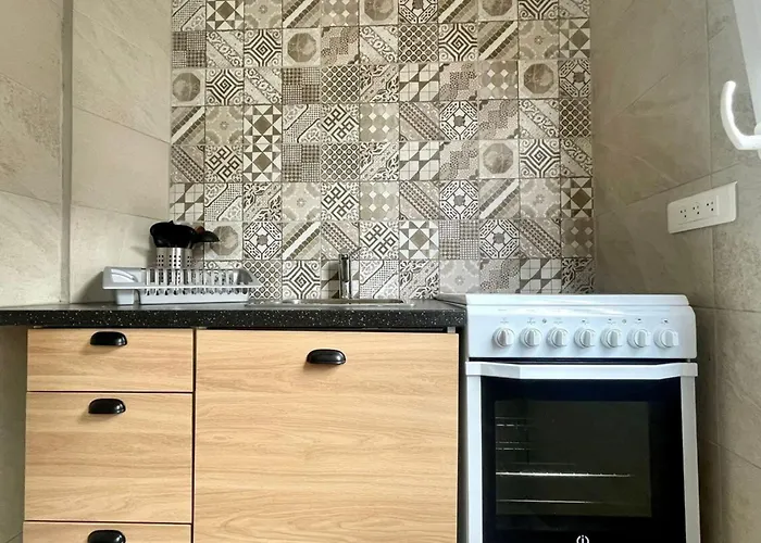 - Chez Marguerite アパート