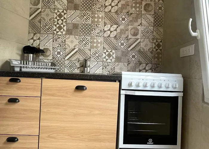 - Chez Marguerite アパート